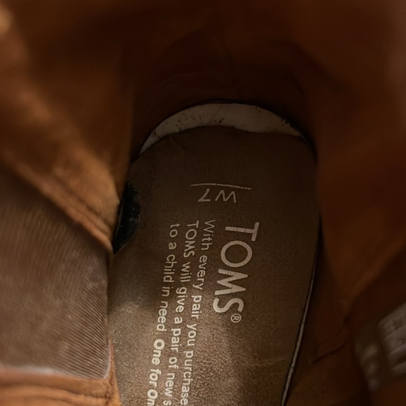 TOMS Suede Booties Cinnamon Brown Peep Toe Majorca Perforated Fringe Women’s 7 - Picture 11 of 12